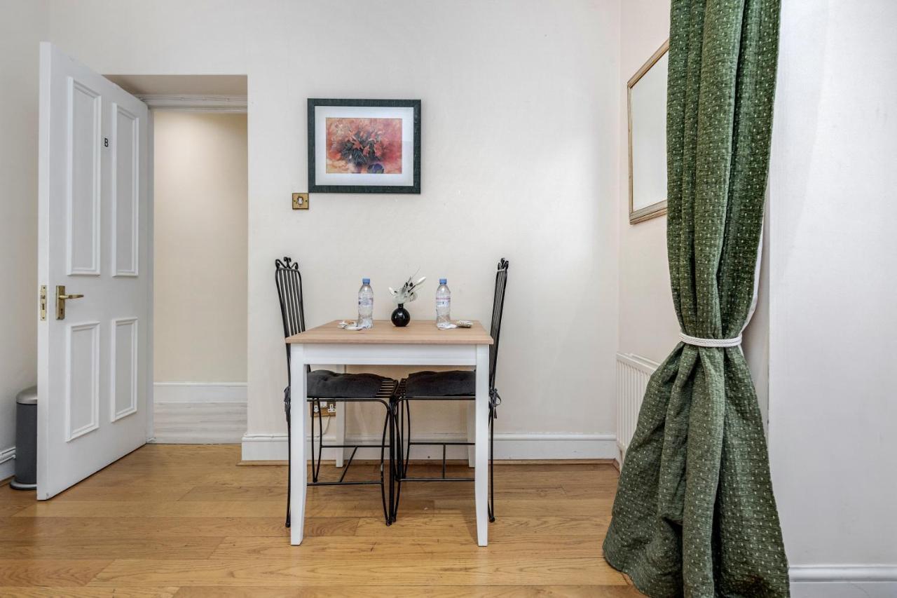 Oxford Street Homestay London Ngoại thất bức ảnh