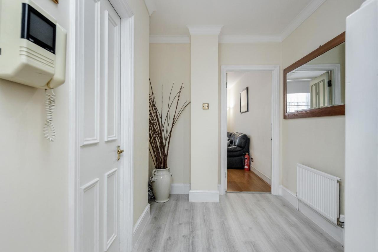 Oxford Street Homestay London Ngoại thất bức ảnh
