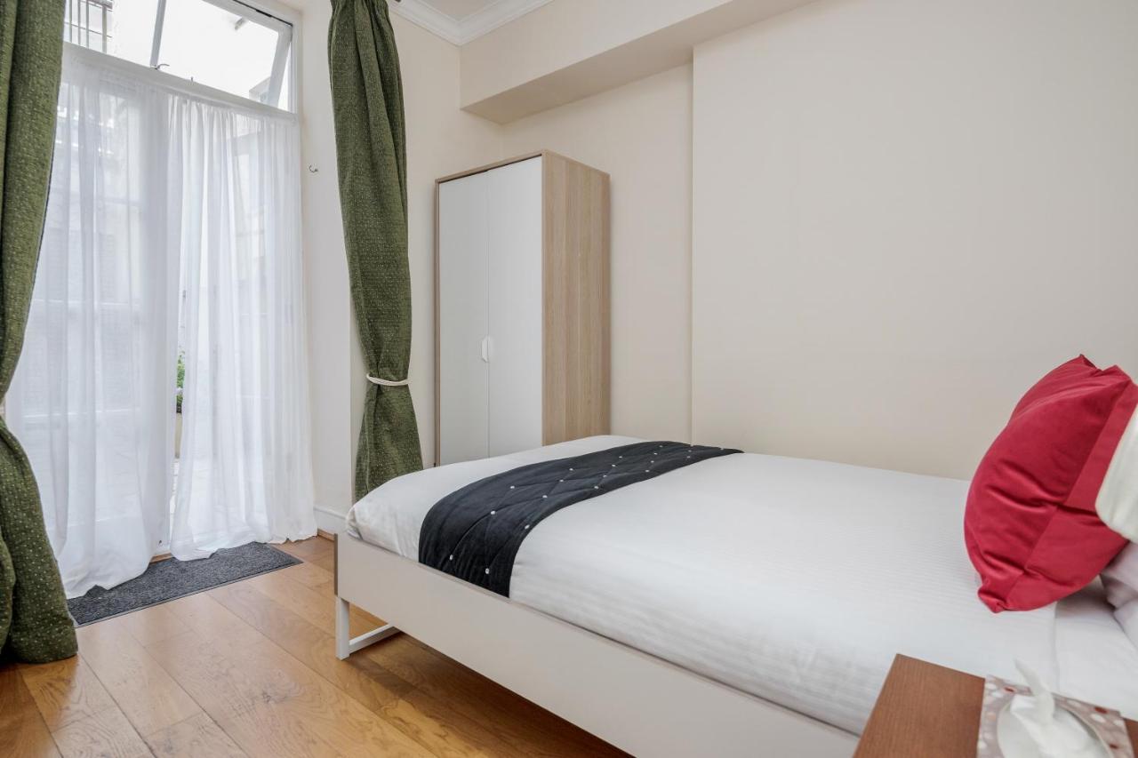 Oxford Street Homestay London Ngoại thất bức ảnh