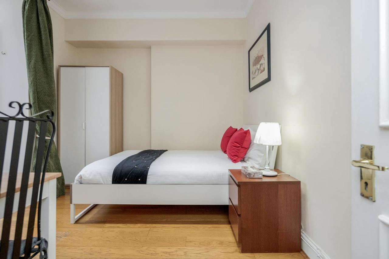Oxford Street Homestay London Ngoại thất bức ảnh
