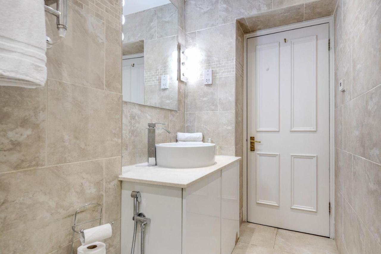 Oxford Street Homestay London Ngoại thất bức ảnh